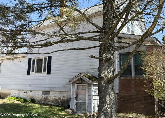 Property at 927 Winters Ave, Hazle Twp, PA 18202, 2 beds, 1 bath