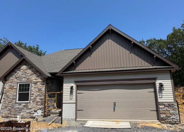 Property at 9 Tulip Tree Ln, Hazle Twp, PA 18202, 3 beds, 2.5 baths
