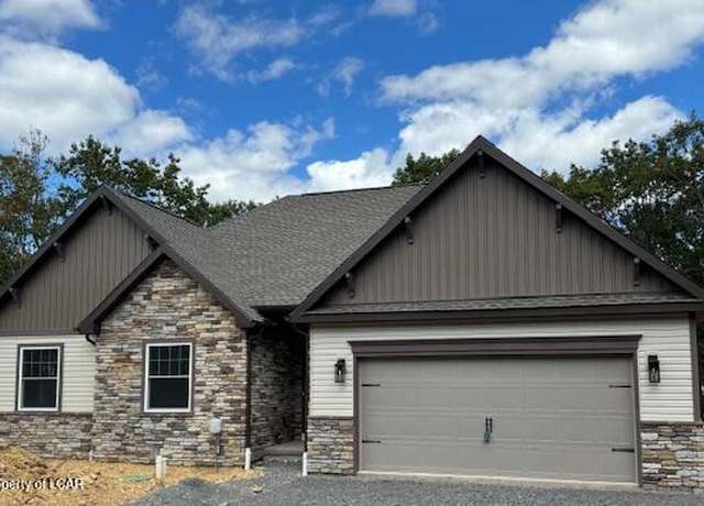 Property at 9 Tulip Tree Ln, Hazle Twp, PA 18202, 3 beds, 2.5 baths