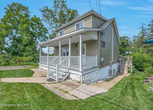 Property at 132 Main St, Mountain Top, PA 18707, 3 beds, 2.5 baths