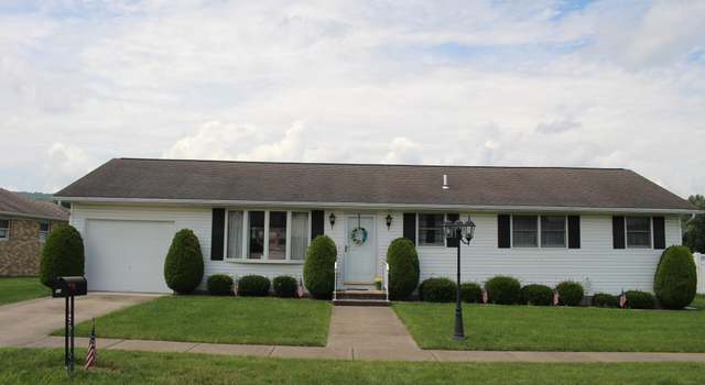 Photo of 34 Jeffrey Dr, Kingston, PA 18704