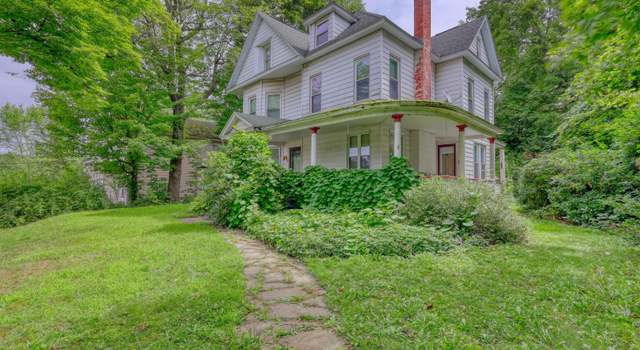 Photo of 58 Laurel St, Carbondale, PA 18407