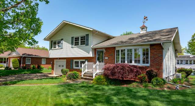 Photo of 10 Oakwood Dr, Laflin, PA 18702