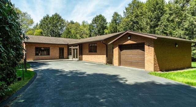 Photo of 101 Lewis Dr, Bear Creek Village, PA 18602