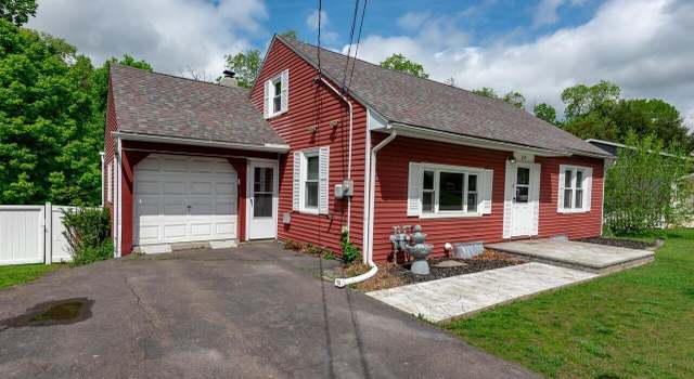 Photo of 24 Hillcrest Dr, Dallas, PA 18612
