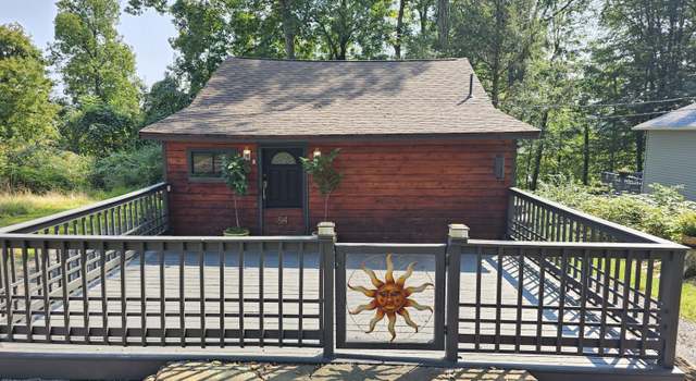 Photo of 84 Walnut St, Harveys Lake, PA 18618