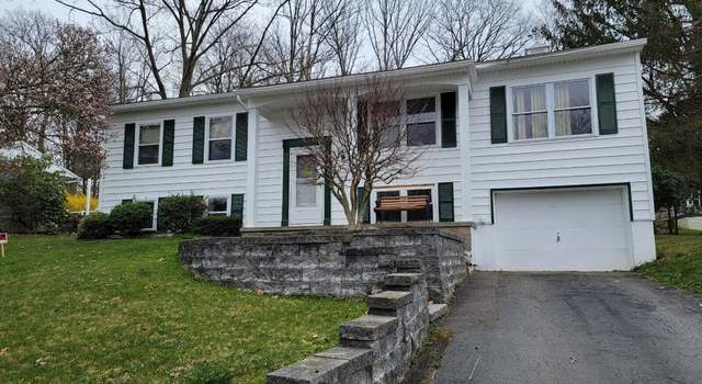 Photo of 3 Valley View Dr, Mountain Top, PA 18707