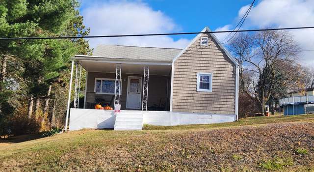 Photo of 122 Main Blvd, Ringtown, PA 17967