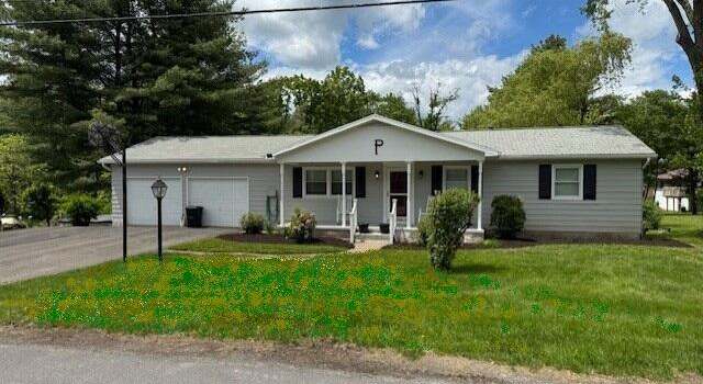 Photo of 42 Circle Dr, Dallas, PA 18612