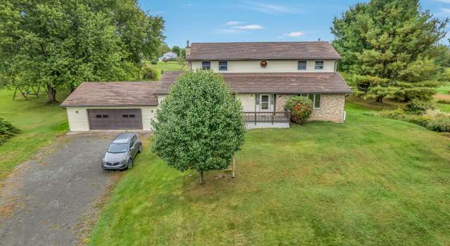 Photo of 127 Lakeview Dr, Sweet Valley, PA 18656