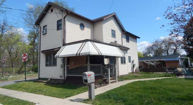 Photo of 610 Park St, Moosic, PA 18507