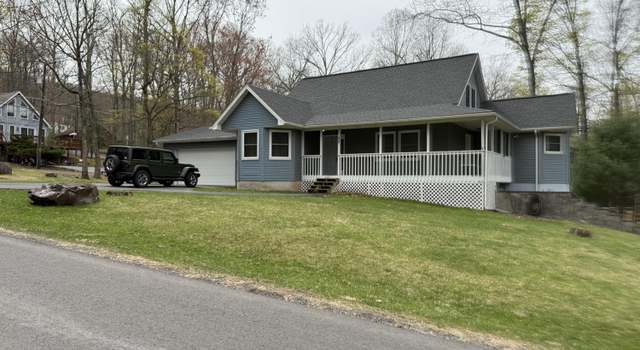 Photo of 263 Trapper Springs Ln, Drums, PA 18222