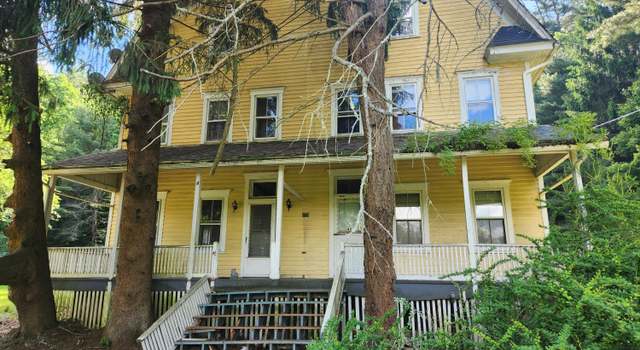 Photo of 40 42 Chapel Rd, Bear Creek Village, PA 18602