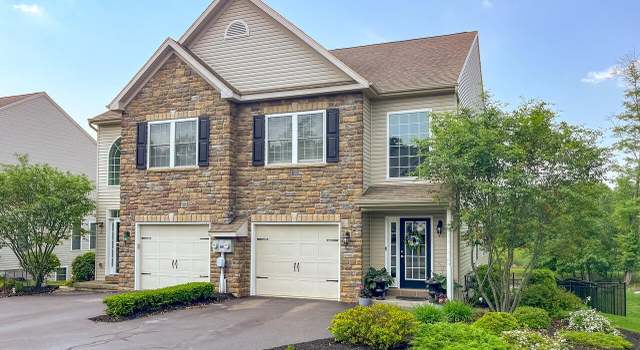 Photo of 221 Twins Ln, Mountain Top, PA 18707