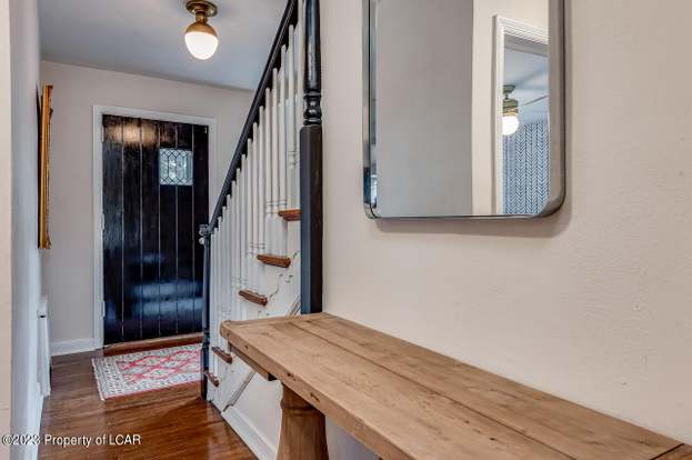 43-sunset-ave-dallas-pa-18612-mls-23-5888-redfin