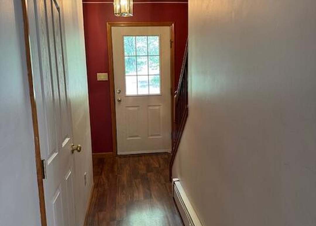 47 Oval Dr, Dallas, PA 18612