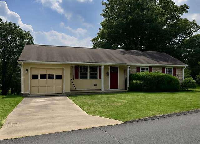 Property at 2501 15th St, Altoona, PA 16601, 3 beds, 2.5 baths