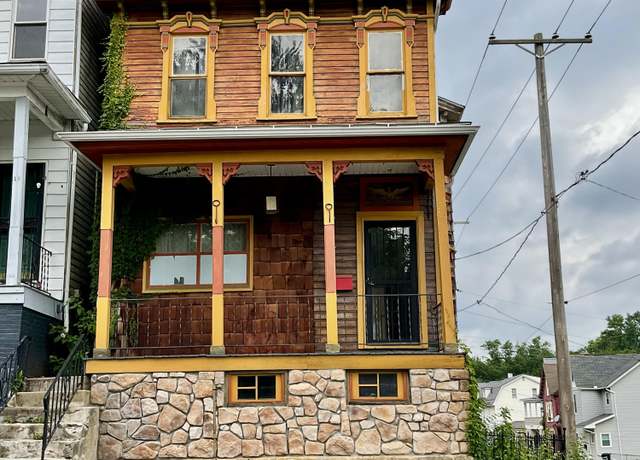 Property at 1100 17th Ave, Altoona, PA 16601, 3 beds, 1 bath