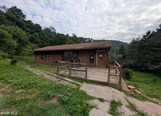 Property at 908 Baughman Hollow Rd, Tyrone, PA 16686, 2 beds, 1 bath