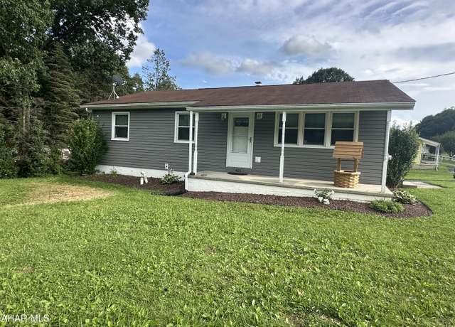 Property at 421 S Dartmouth Ln, Altoona, PA 16602, 3 beds, 2 baths