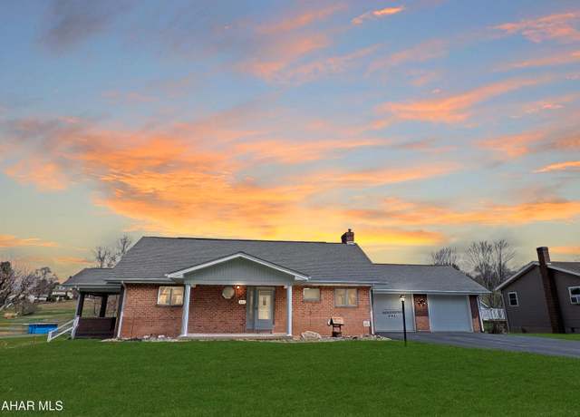 Property at 223 Edgewood Dr, Hastings, PA 16646, 3 beds, 2.5 baths
