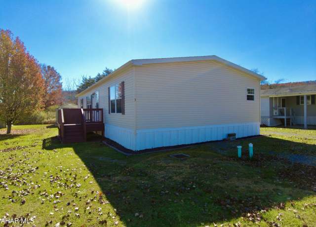 Property at 3 Natalie Ln, Bedford, PA 15522, 3 beds, 2 baths