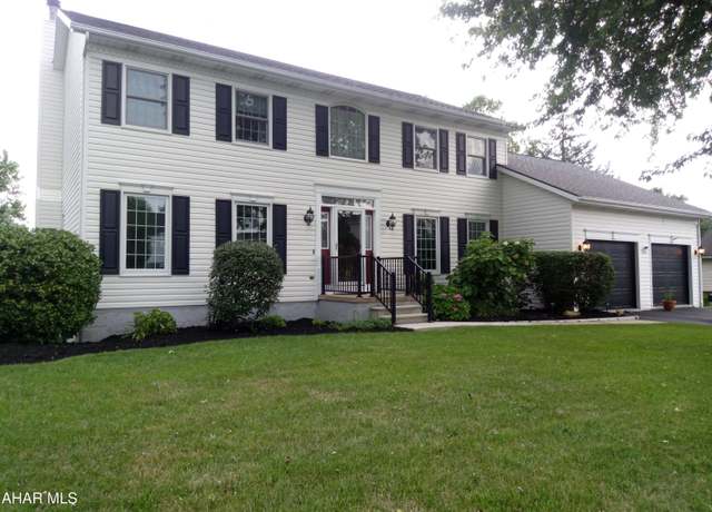 Property at 822 Fox Chapel Dr, Duncansville, PA 16635, 4 beds, 4 baths