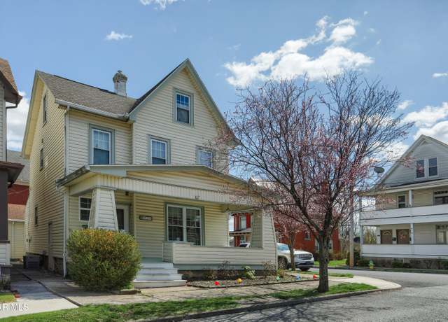 Property at 929 23rd Ave, Altoona, PA 16601, 3 beds, 1.5 baths