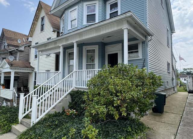 Property at 1421 17th Ave, Altoona, PA 16601, 3 beds, 1 bath