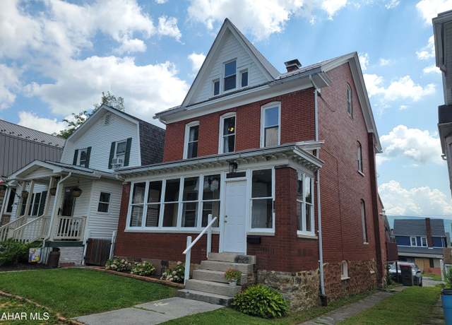 Property at 110 N 11th Ave, Altoona, PA 16601, 4 beds, 1 bath