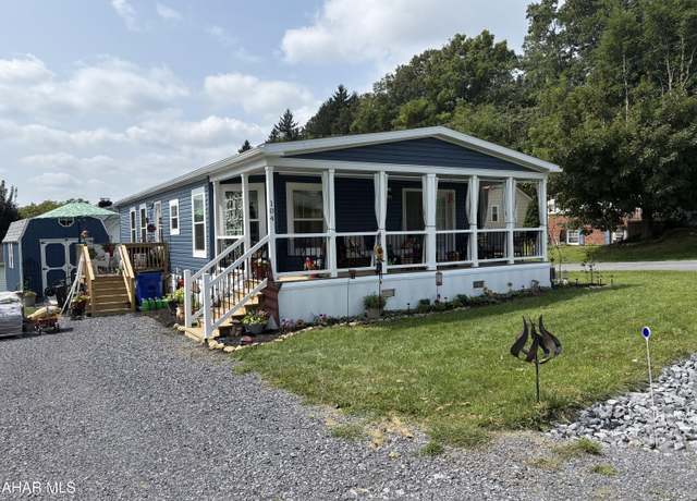 Property at 104 Hill St, Bedford, PA 15522, 3 beds, 2 baths