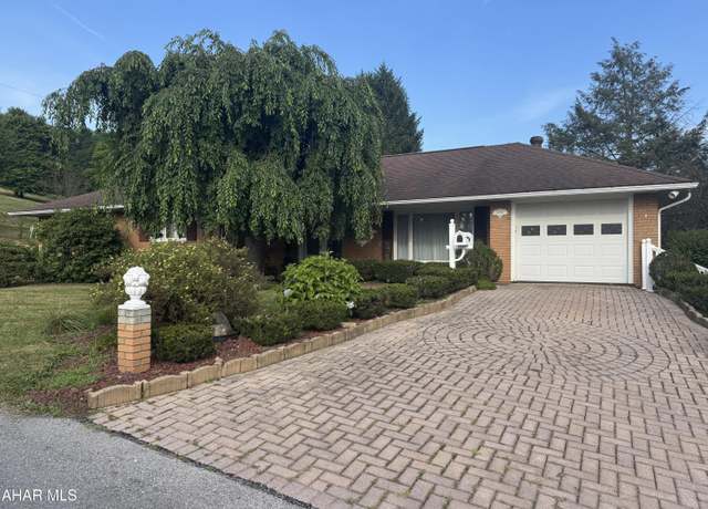 Property at 408 Sycamore St, Northern Cambria, PA 15714, 3 beds, 1 bath