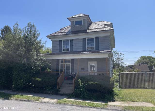 Property at 1611 21st Ave, Altoona, PA 16601, 3 beds, 2 baths