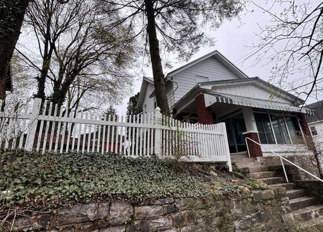 Property at 2123 2nd Ave, Altoona, PA 16602, 3 beds, 1 bath