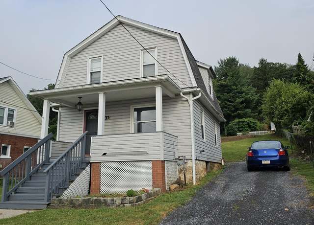 Property at 546 Bedford St, Claysburg, PA 16625, 3 beds, 1.5 baths
