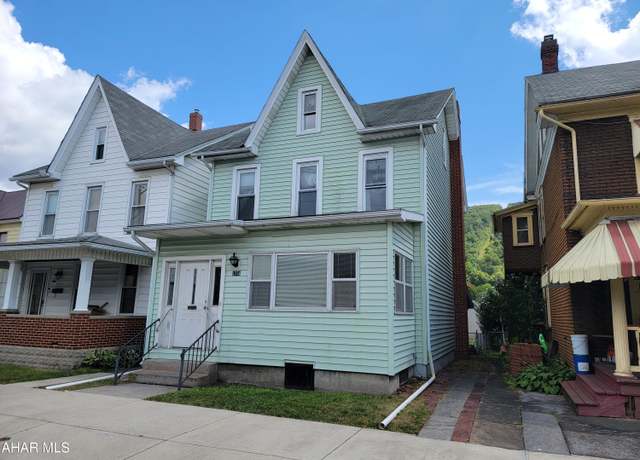 Property at 1554 Logan Ave, Tyrone, PA 16686, 4 beds, 3 baths