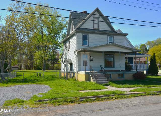 Property at 111 W 14th Ave, Altoona, PA 16601, 3 beds, 1 bath