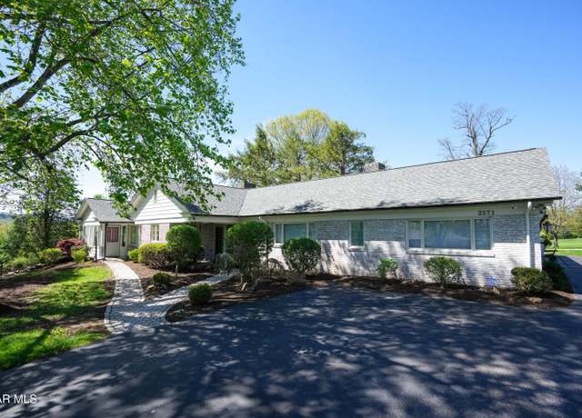 Property at 2571 Blairmont Ter, Hollidaysburg, PA 16648, 3 beds, 2.5 baths