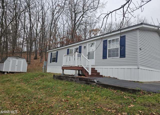 Property at 553 Castle Dr, Duncansville, PA 16635, 3 beds, 2 baths