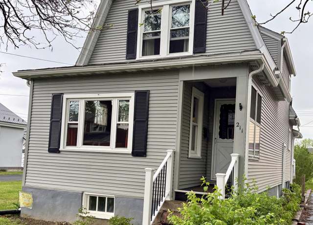 Property at 211 E Southey Ave, Altoona, PA 16602, 3 beds, 1.5 baths