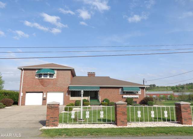 Property at 215 Bel Aire Rd, Hollidaysburg, PA 16648, 4 beds, 3 baths