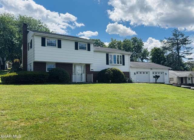 Property at 1611 Tyler Ave, Altoona, PA 16602, 3 beds, 1.5 baths