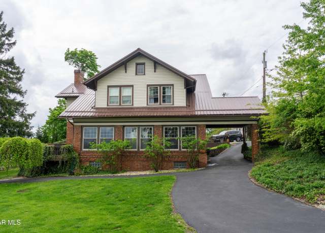 Property at 3216 Beale Ave, Altoona, PA 16601, 4 beds, 3 baths