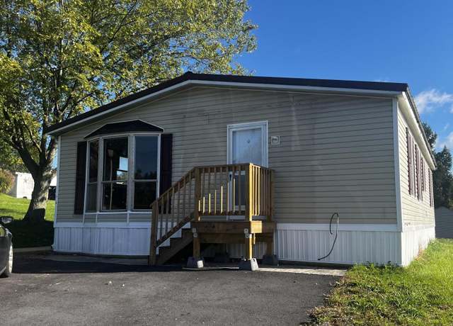 Property at 124 Skyline Dr, Duncansville, PA 16635, 3 beds, 2 baths