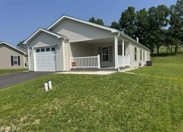 Property at 1246 Oak Terrace Dr, Martinsburg, PA 16662, 3 beds, 2 baths
