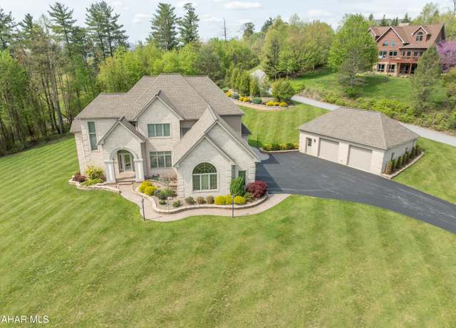 Property at 219 Scenic Pine Dr, Hollidaysburg, PA 16648, 3 beds, 3 baths