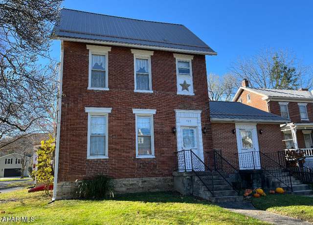 Property at 420 S Richard St, Bedford, PA 15522, 4 beds, 2 baths
