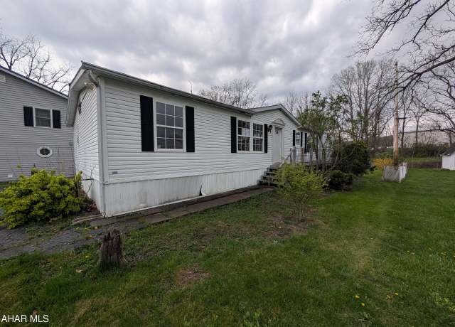 Property at 1082 Short St, Duncansville, PA 16635, 3 beds, 2 baths