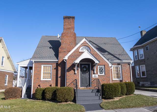 Property at 109 E Penn St, Martinsburg, PA 16662, 3 beds, 1.5 baths