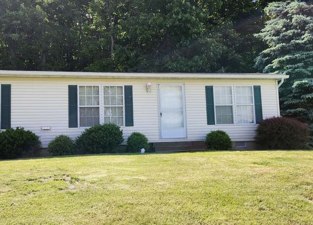 Property at 823 Myers Rd, East Freedom, PA 16637, 3 beds, 2 baths